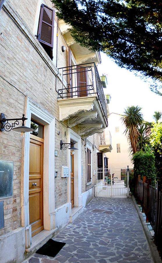 סן בנדטו דל טרנטו Bed & Breakfast Il Vicolo מראה חיצוני תמונה